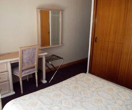 A La Hotell 2*